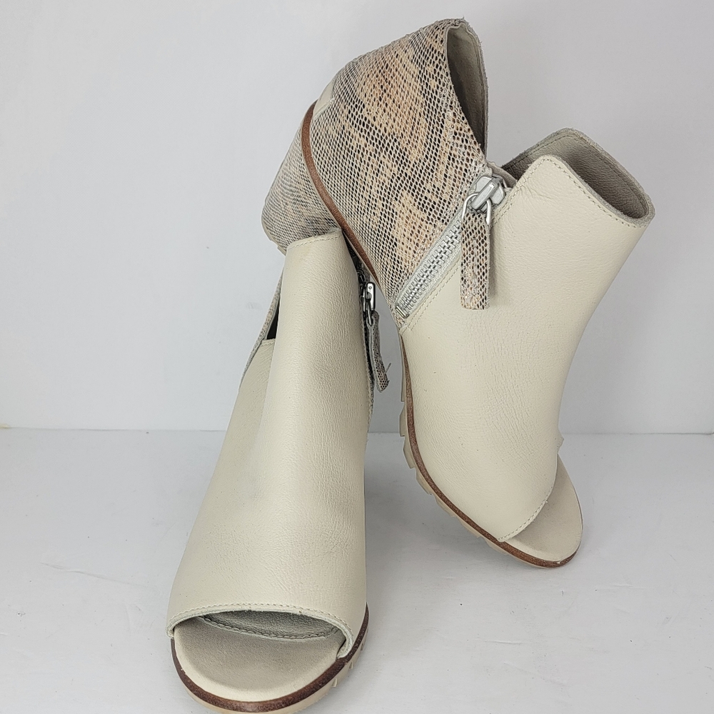 Sorel‎ Nadia Leather Casual Bootie, Women's, Sea Salt/Snakeprint, 10 US #1679